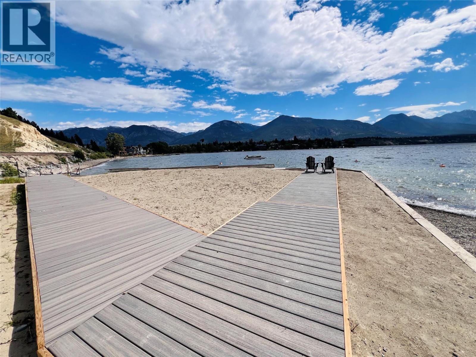 705 Kpokl Road, Invermere
