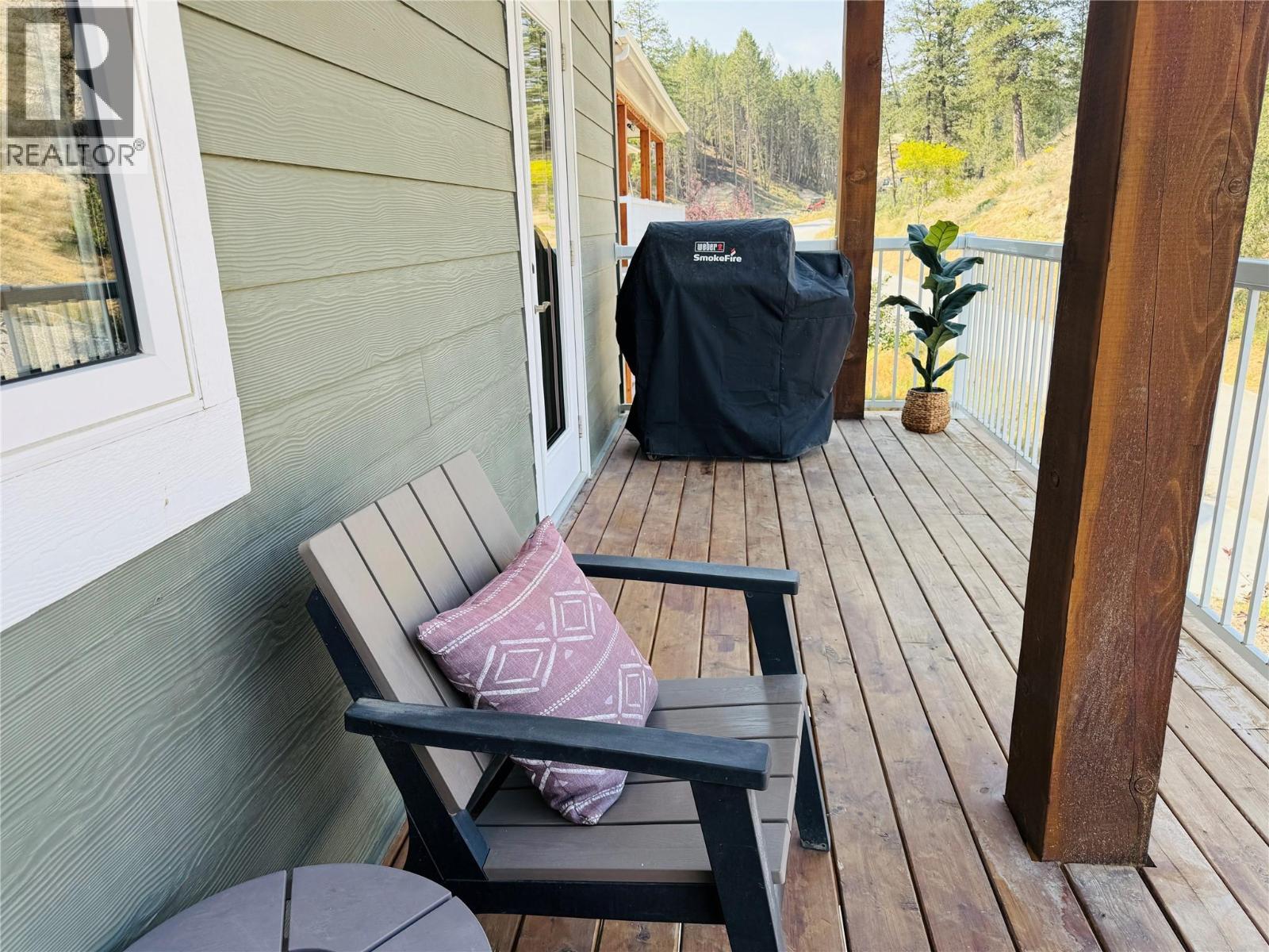 705 Kpokl Road, Invermere