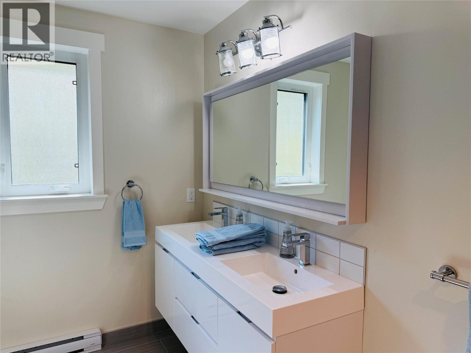 705 Kpokl Road, Invermere