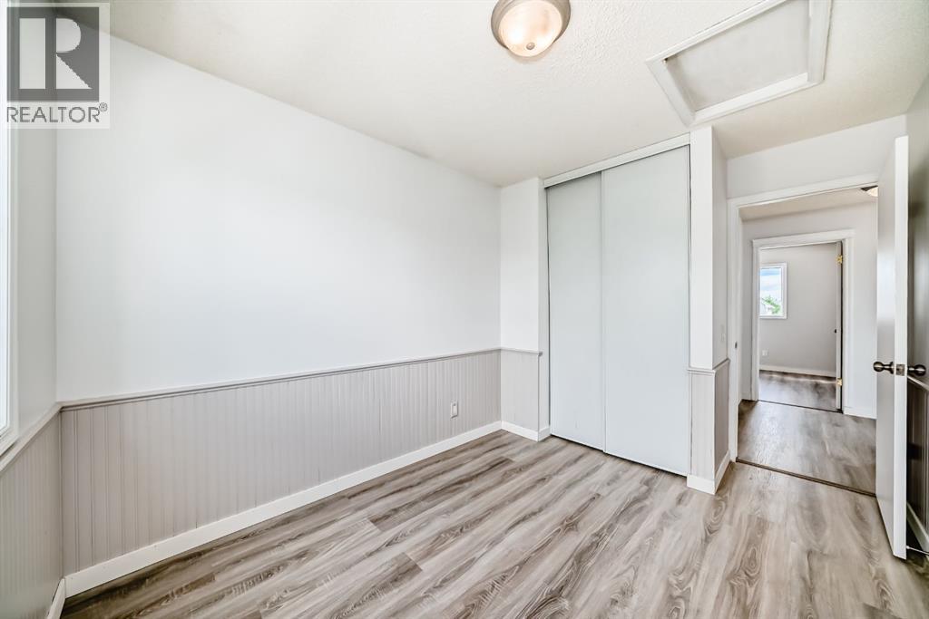 Photo 31 of 66 Prestwick Way Se, Calgary AB