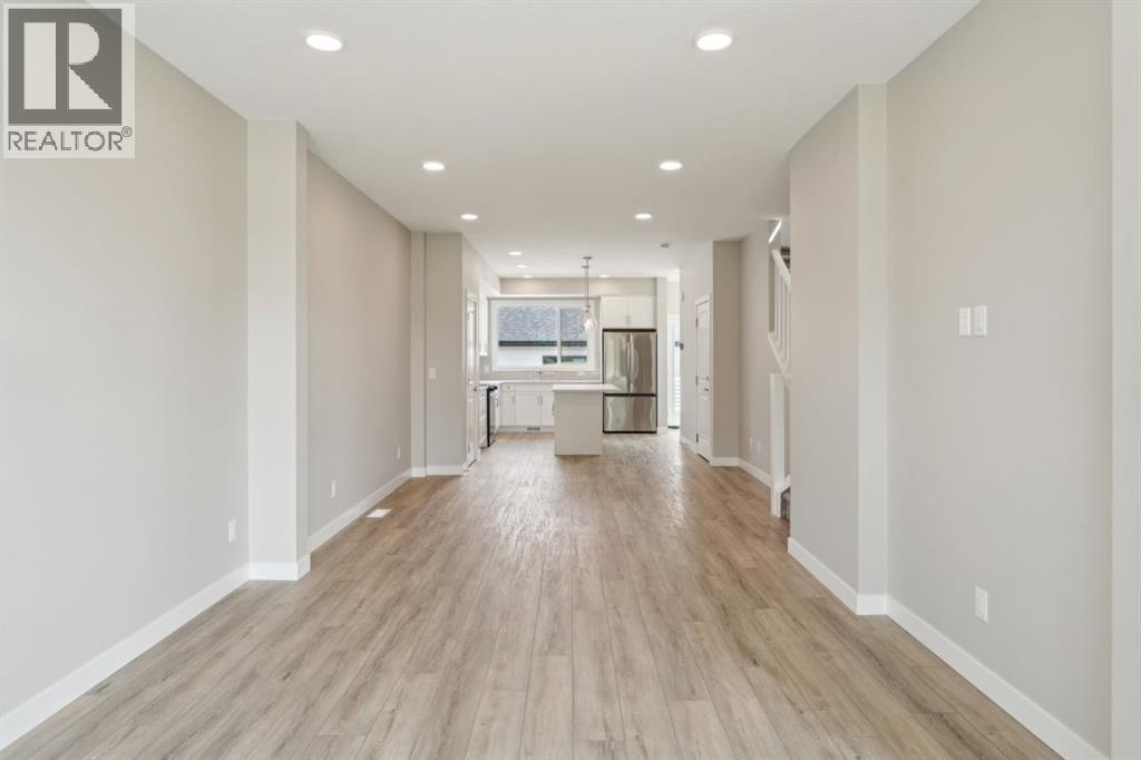 Photo 9 of 10 Alderwood Close Se, Calgary AB