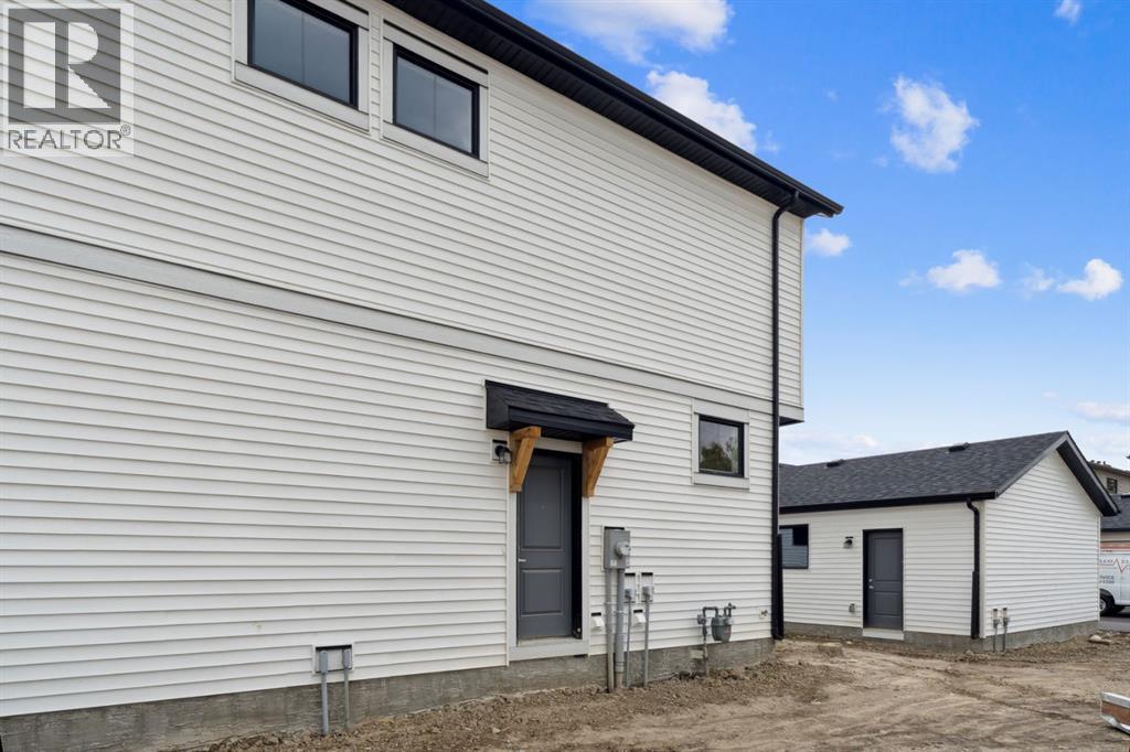 Photo 43 of 10 Alderwood Close Se, Calgary AB
