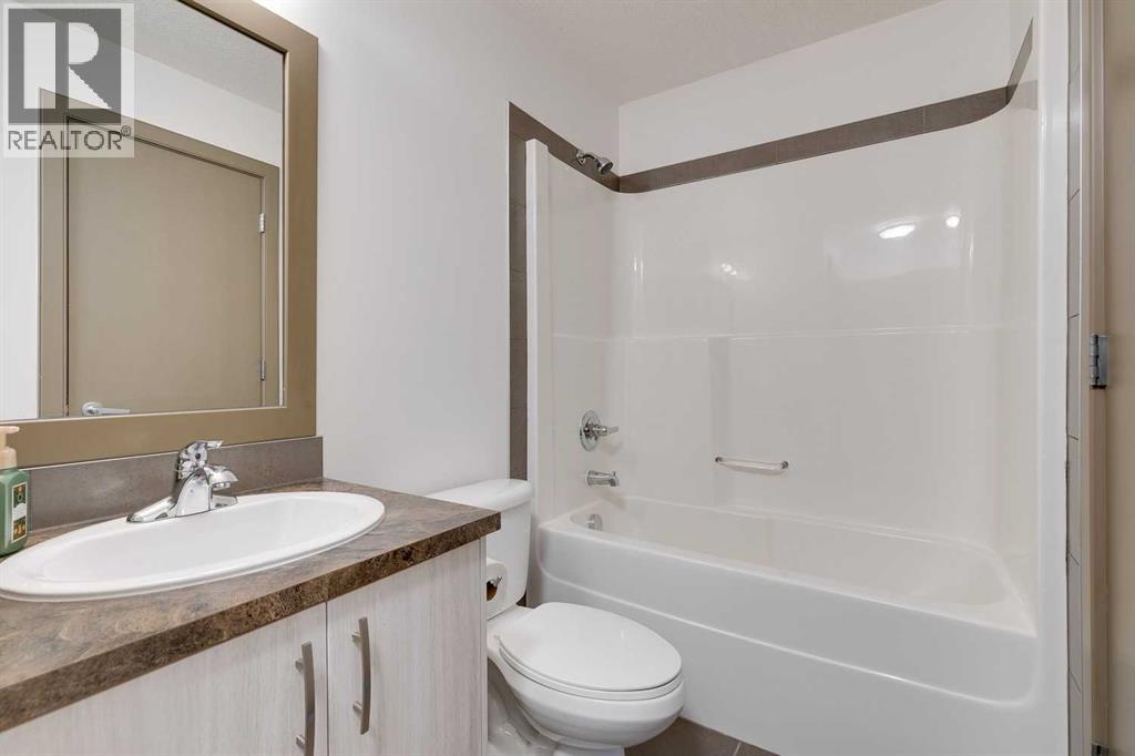 Photo 9 of 210 2420 34 Avenue Sw, Calgary AB