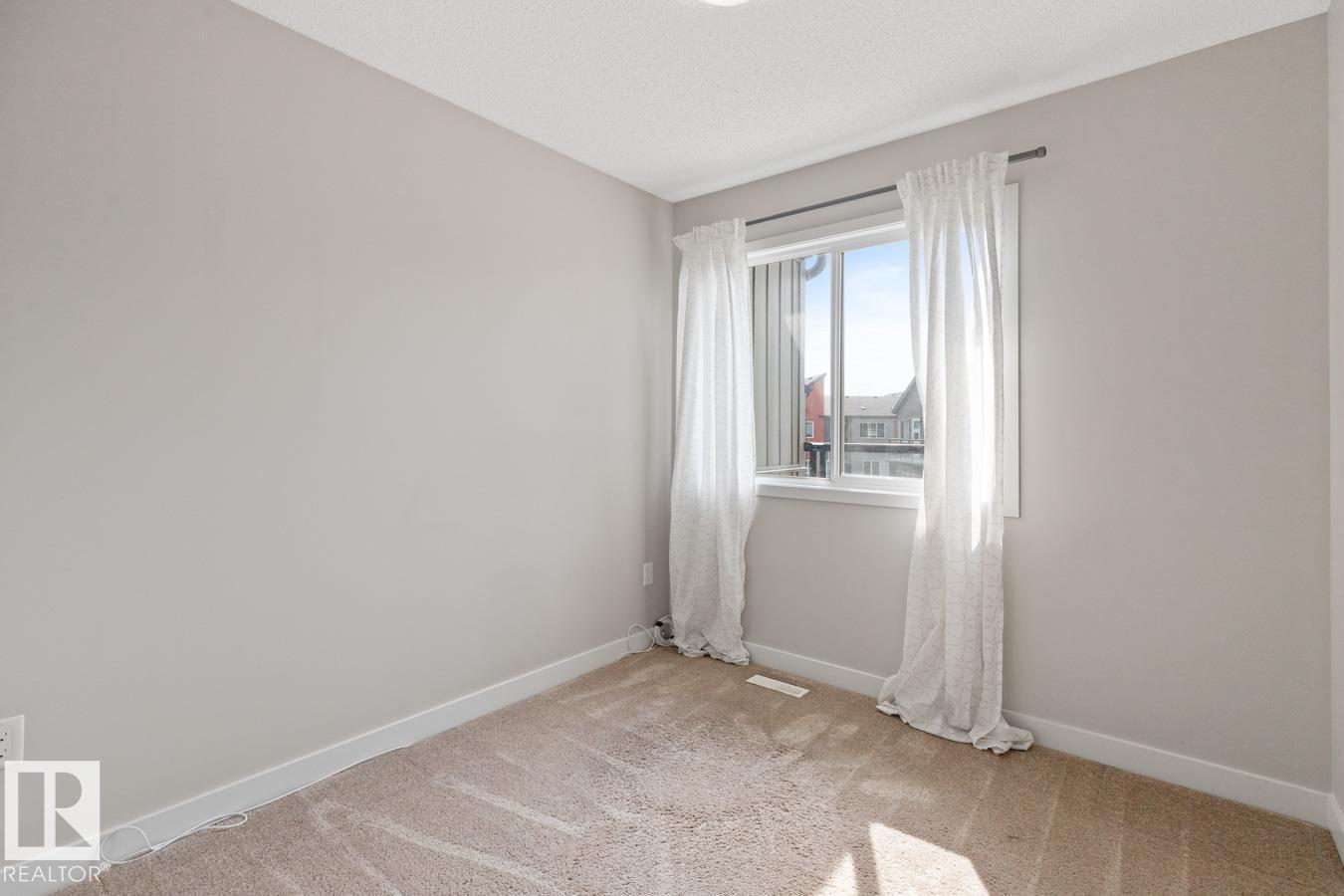 Photo 20 of 70 4470 Prowse Rd Sw, Edmonton AB
