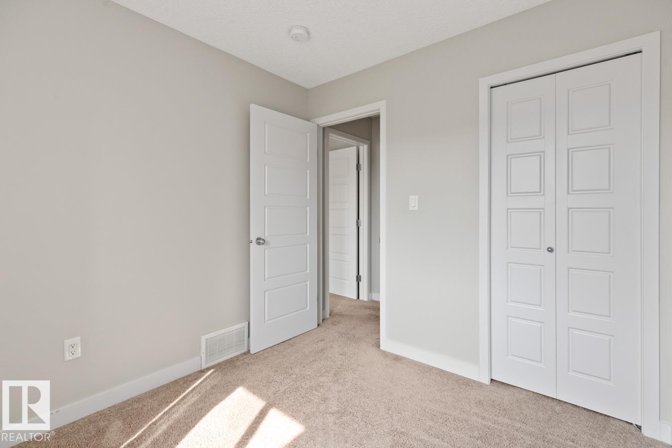 Photo 21 of 70 4470 Prowse Rd Sw, Edmonton AB