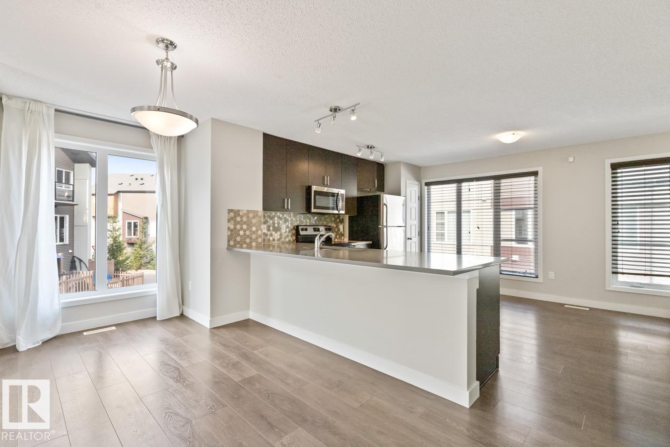 Photo 7 of 70 4470 Prowse Rd Sw, Edmonton AB