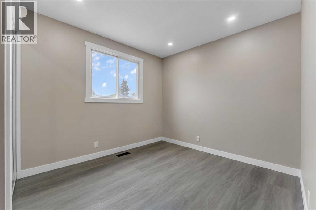 Photo 9 of 380 Falton Drive Ne, Calgary AB