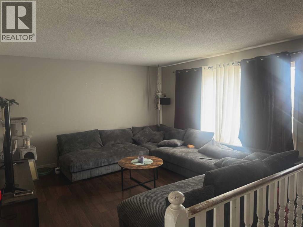 Photo 3 of 3704 57 Avenue, Lloydminster AB