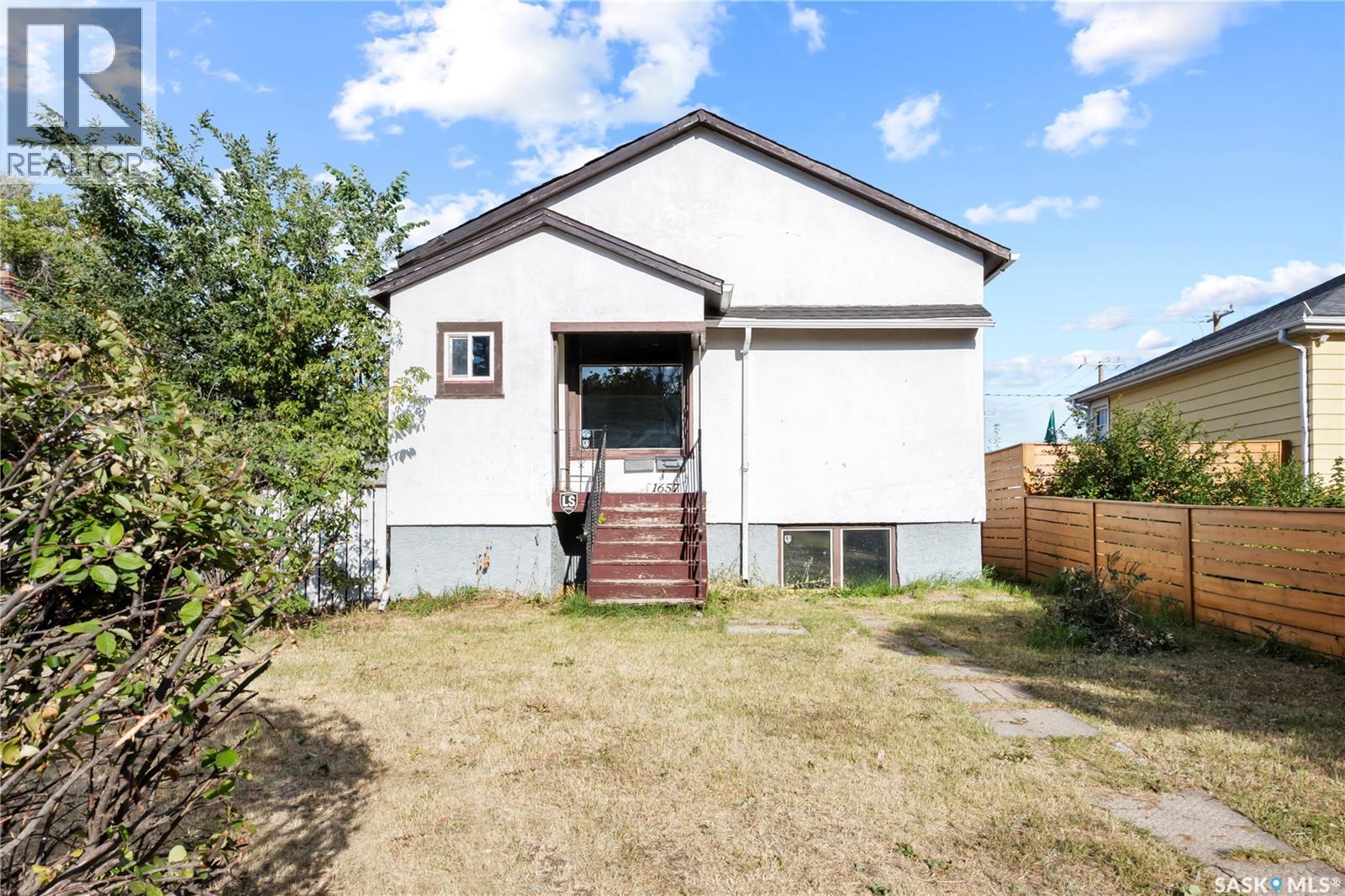 Photo 1 of 1657 Garnet Street, Regina SK
