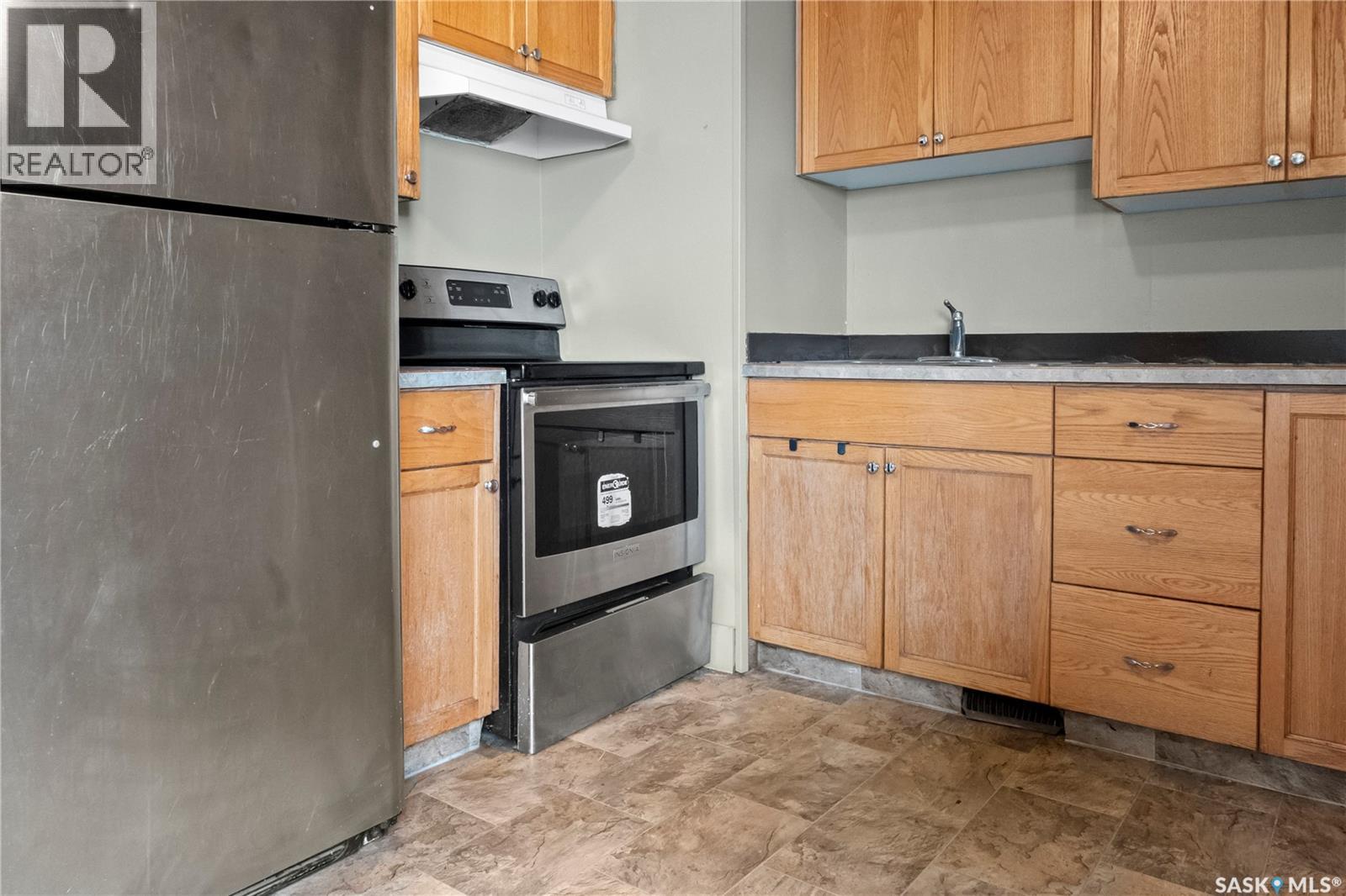 Photo 13 of 1657 Garnet Street, Regina SK