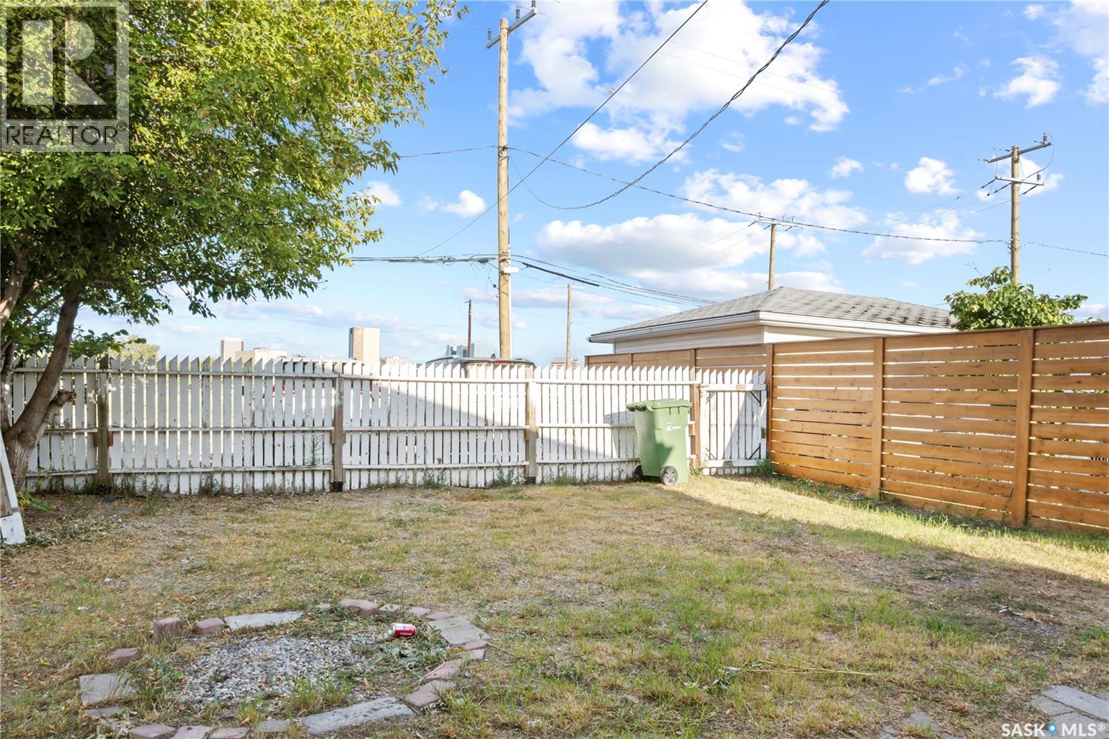 Photo 32 of 1657 Garnet Street, Regina SK