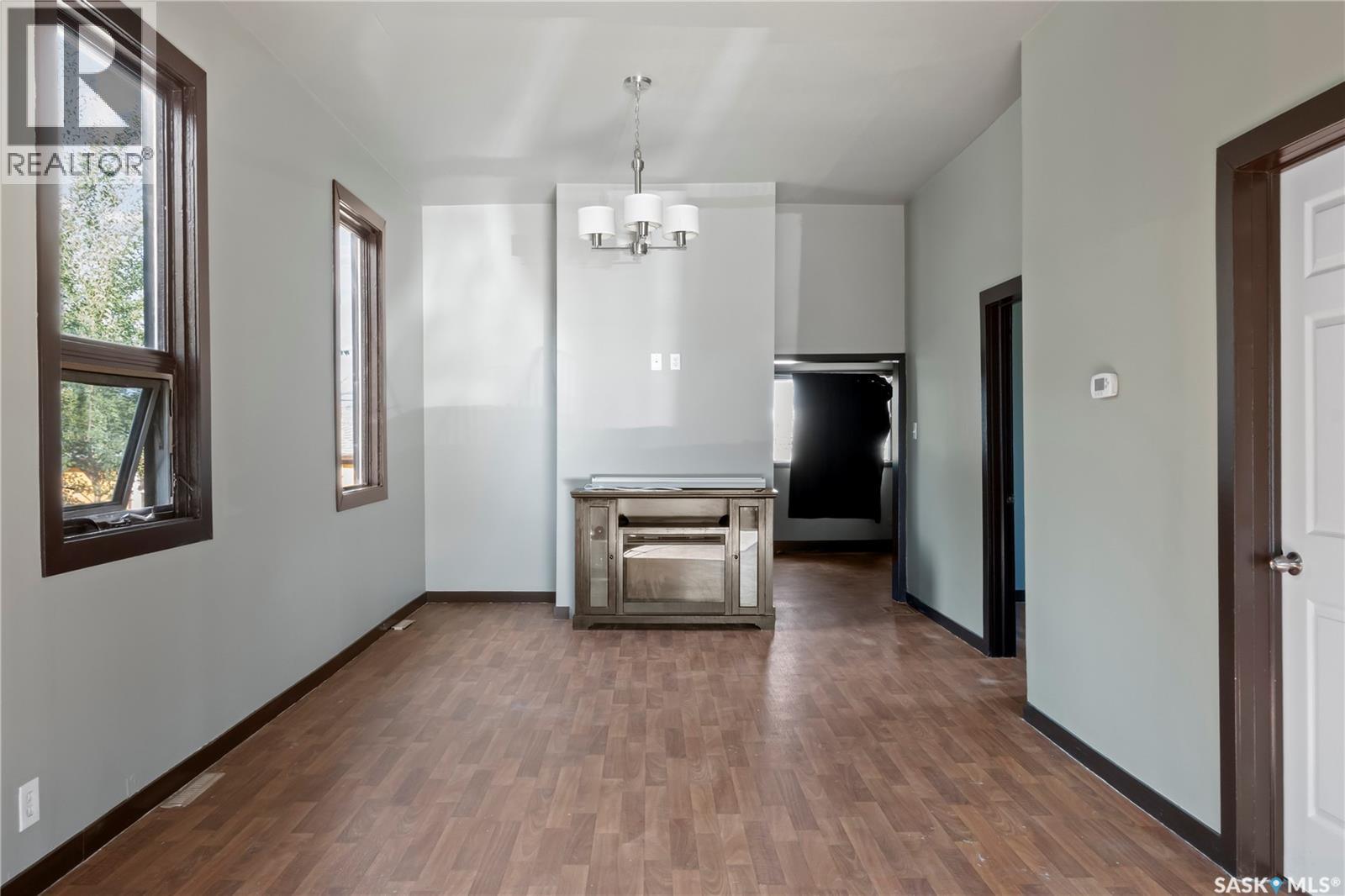 Photo 8 of 1657 Garnet Street, Regina SK