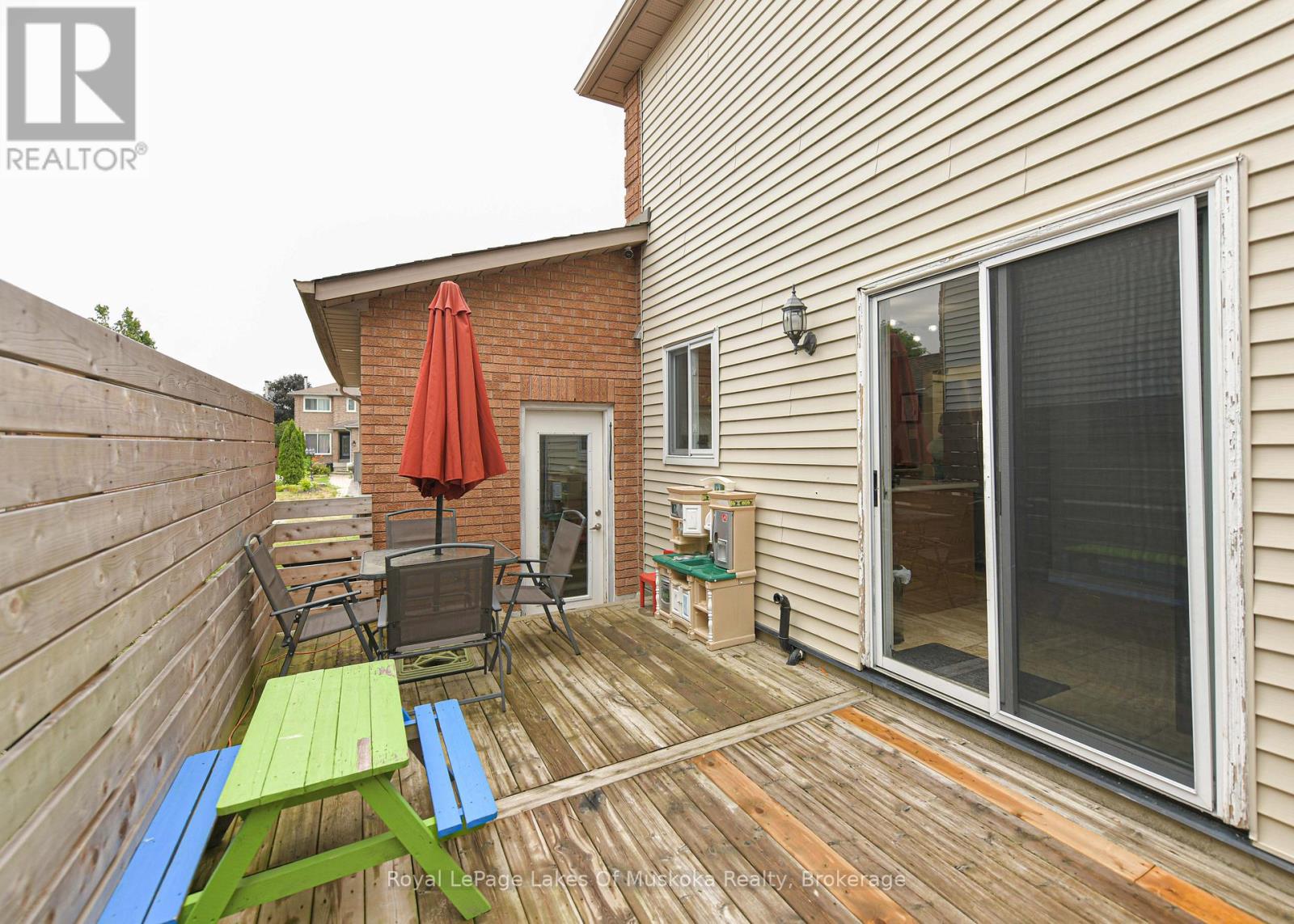 Photo 11 of 41 Penton Drive, Barrie ON