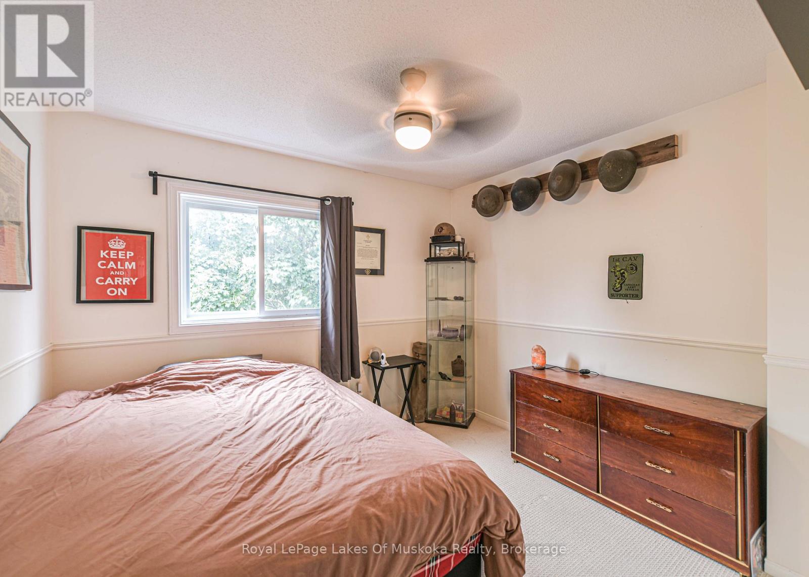 Photo 37 of 41 Penton Drive, Barrie ON