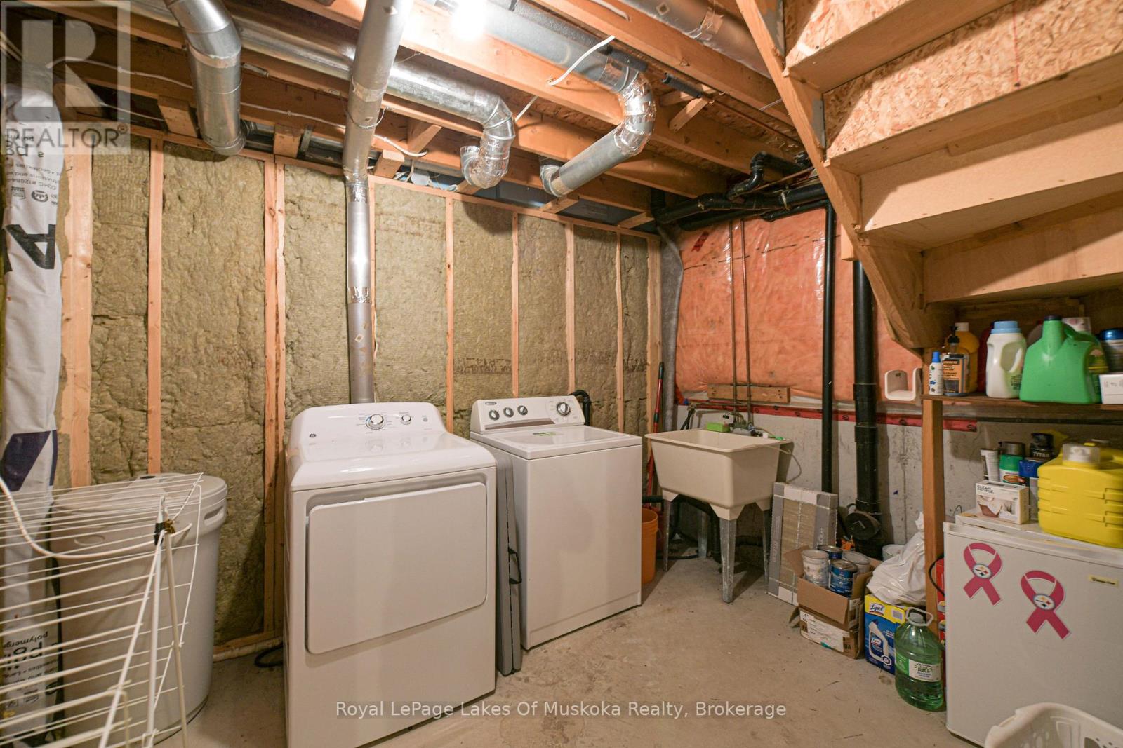 Photo 45 of 41 Penton Drive, Barrie ON