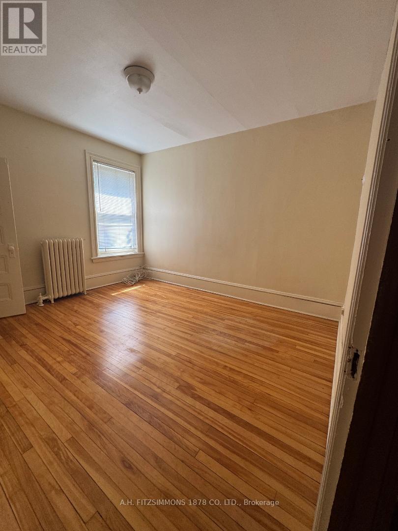 Photo 13 of 88 Fifth Avenue, Ottawa ON