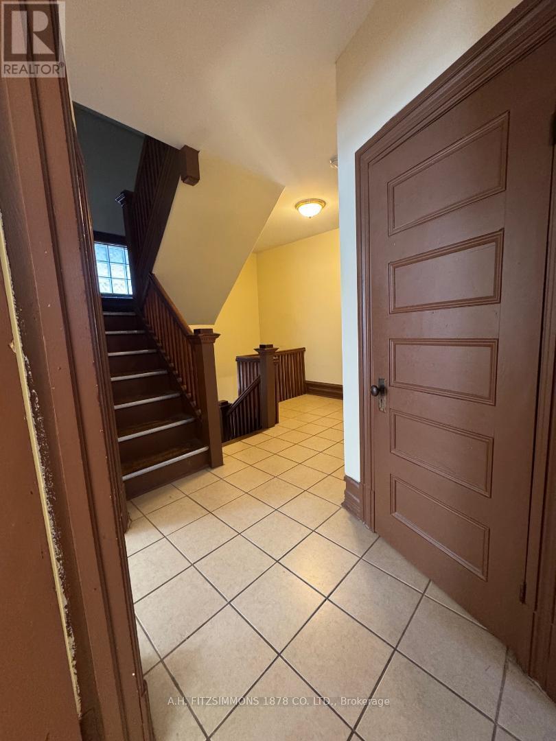 Photo 17 of 88 Fifth Avenue, Ottawa ON