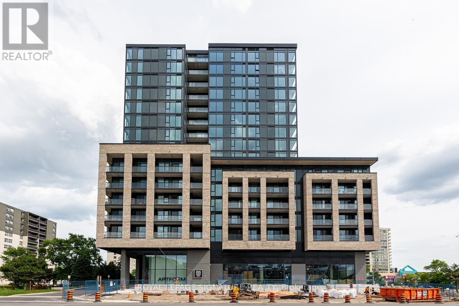 Photo 1 of 913 86 Dundas Street E, Mississauga ON