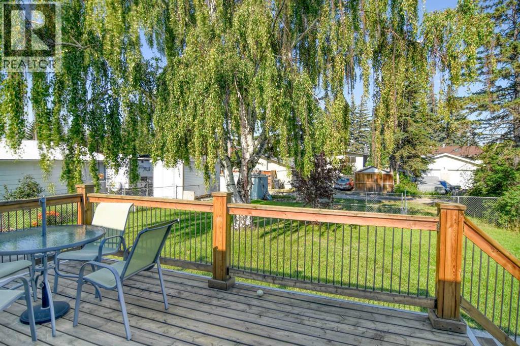 Photo 6 of 5 Windsor Place, Strathmore AB