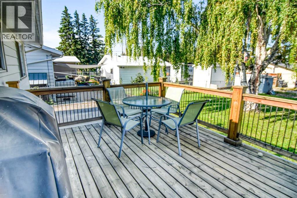Photo 5 of 5 Windsor Place, Strathmore AB