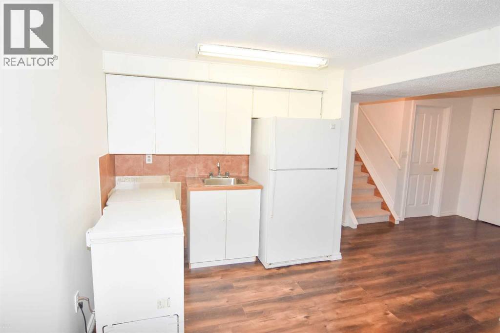 Photo 31 of 5 Windsor Place, Strathmore AB