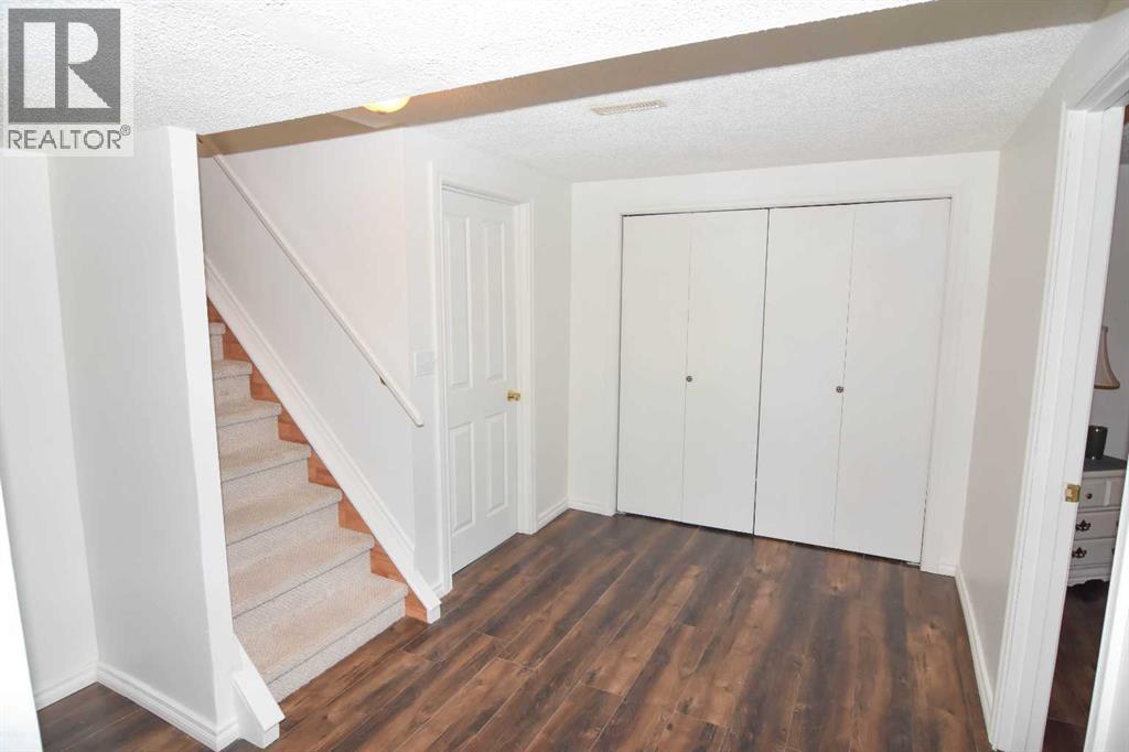 Photo 32 of 5 Windsor Place, Strathmore AB