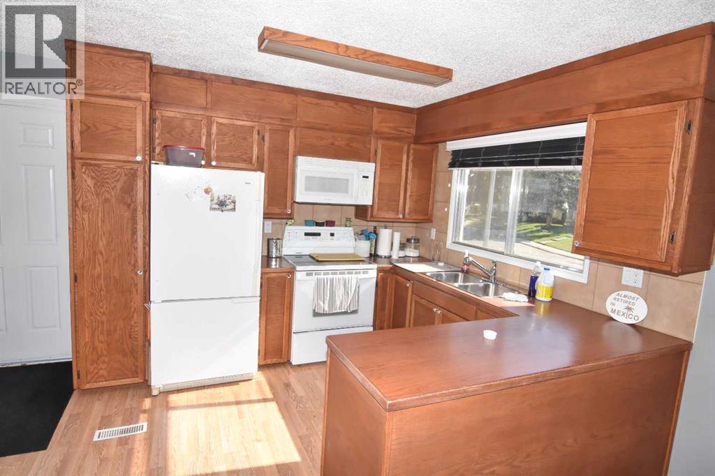Photo 22 of 5 Windsor Place, Strathmore AB