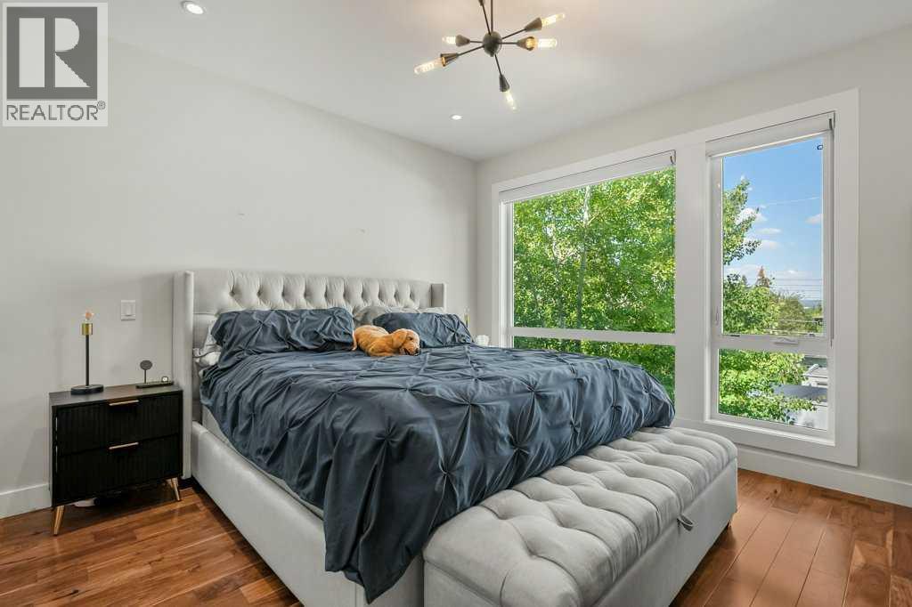 Photo 13 of 2126 27 Avenue Sw, Calgary AB