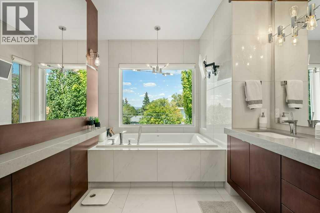 Photo 16 of 2126 27 Avenue Sw, Calgary AB