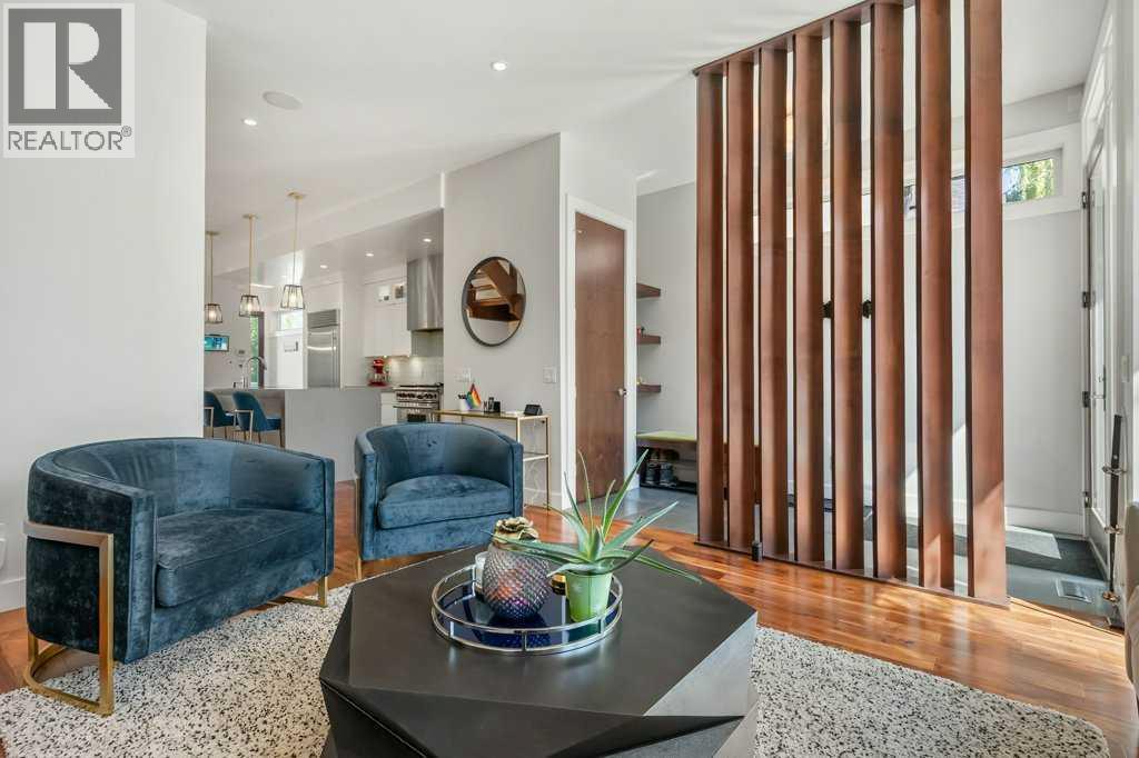 Photo 4 of 2126 27 Avenue Sw, Calgary AB