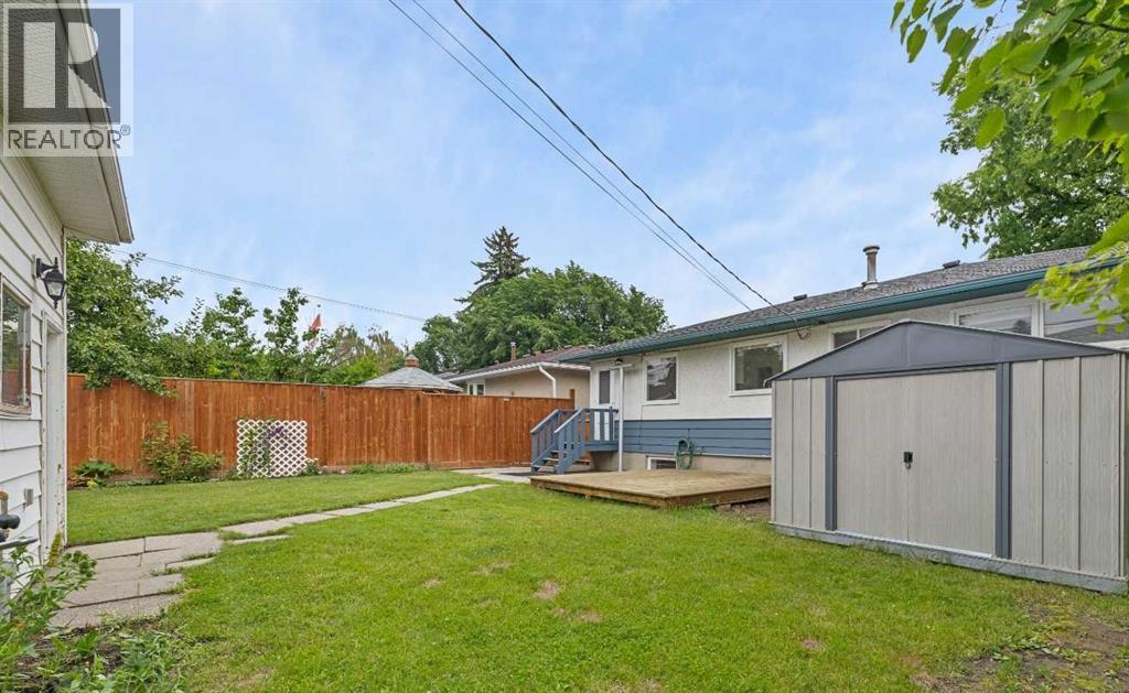 Photo 33 of 8527 Athabasca Street Se, Calgary AB