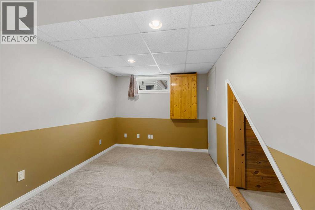 Photo 24 of 8527 Athabasca Street Se, Calgary AB