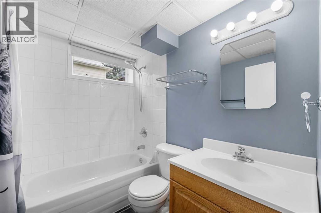 Photo 26 of 8527 Athabasca Street Se, Calgary AB
