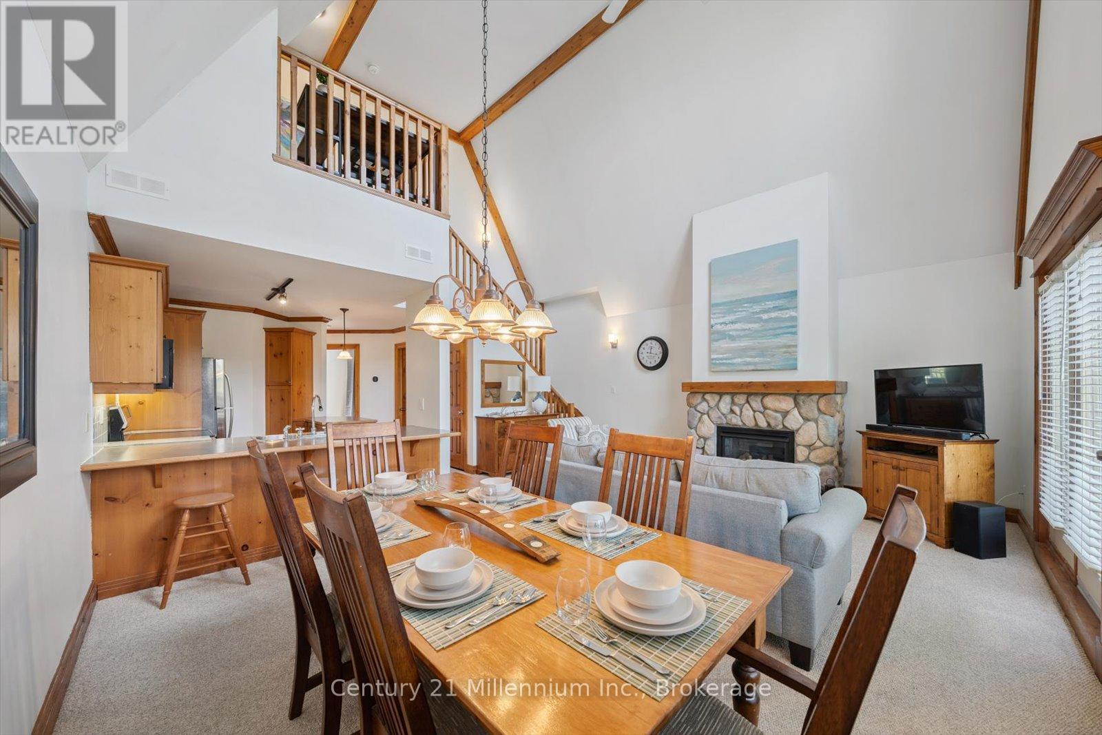 Photo 11 of 219 184 Snowbridge Way, Blue Mountains ON