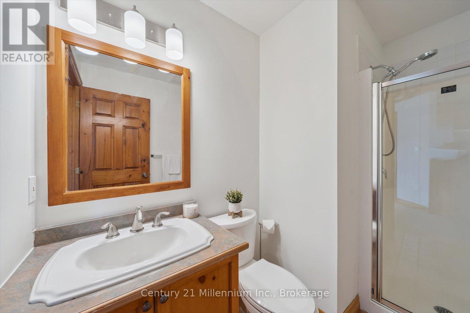 Photo 21 of 219 184 Snowbridge Way, Blue Mountains ON