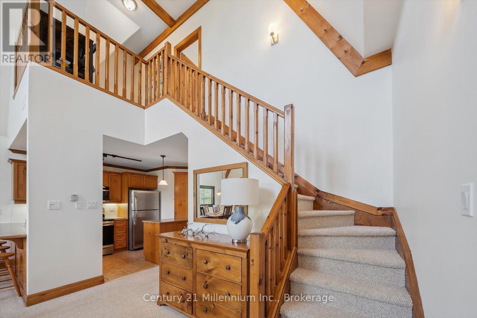 Photo 22 of 219 184 Snowbridge Way, Blue Mountains ON