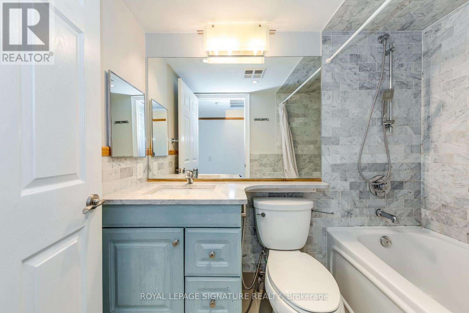Photo 18 of 2107 28 Harrison Garden Boulevard, Toronto ON