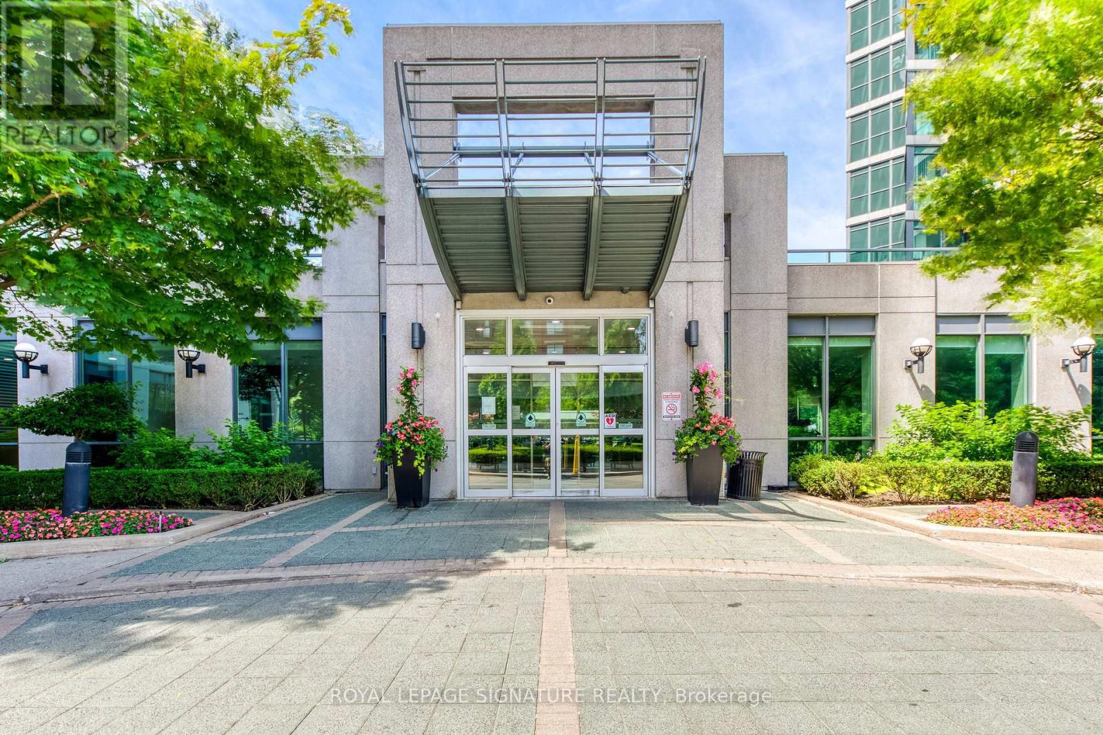 Photo 2 of 2107 28 Harrison Garden Boulevard, Toronto ON