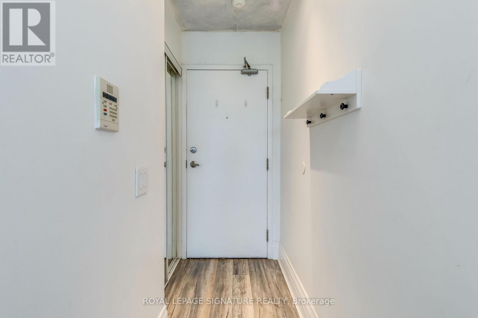 Photo 4 of 2107 28 Harrison Garden Boulevard, Toronto ON