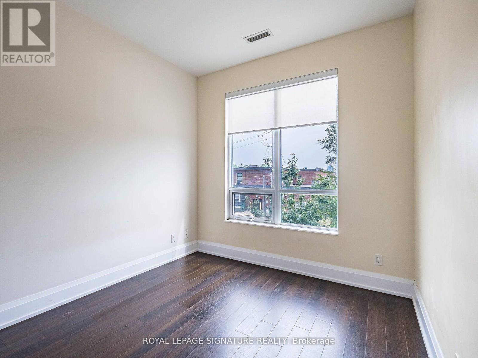 Photo 20 of 241 120 Harrison Garden Boulevard, Toronto ON