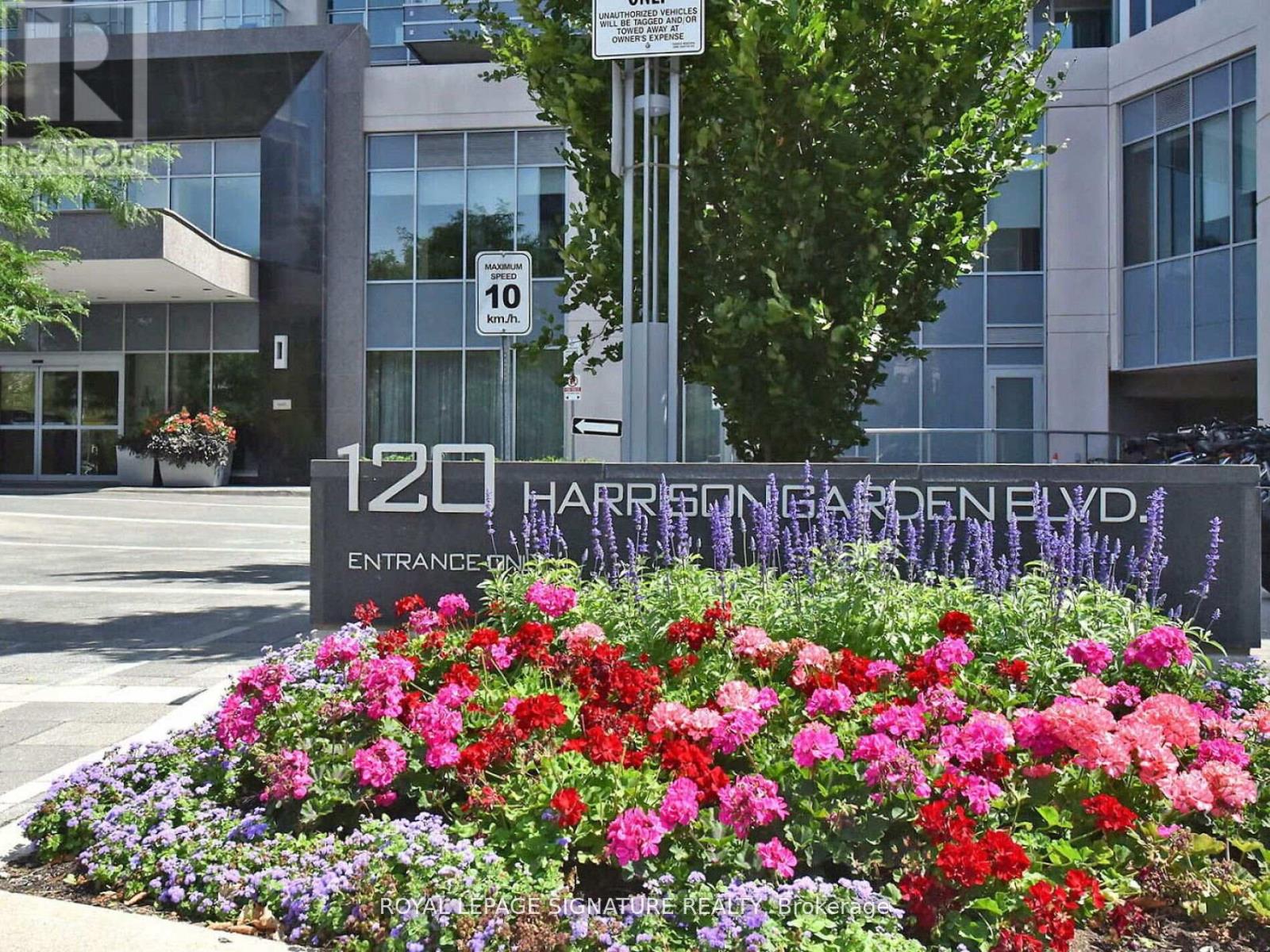 Photo 3 of 241 120 Harrison Garden Boulevard, Toronto ON