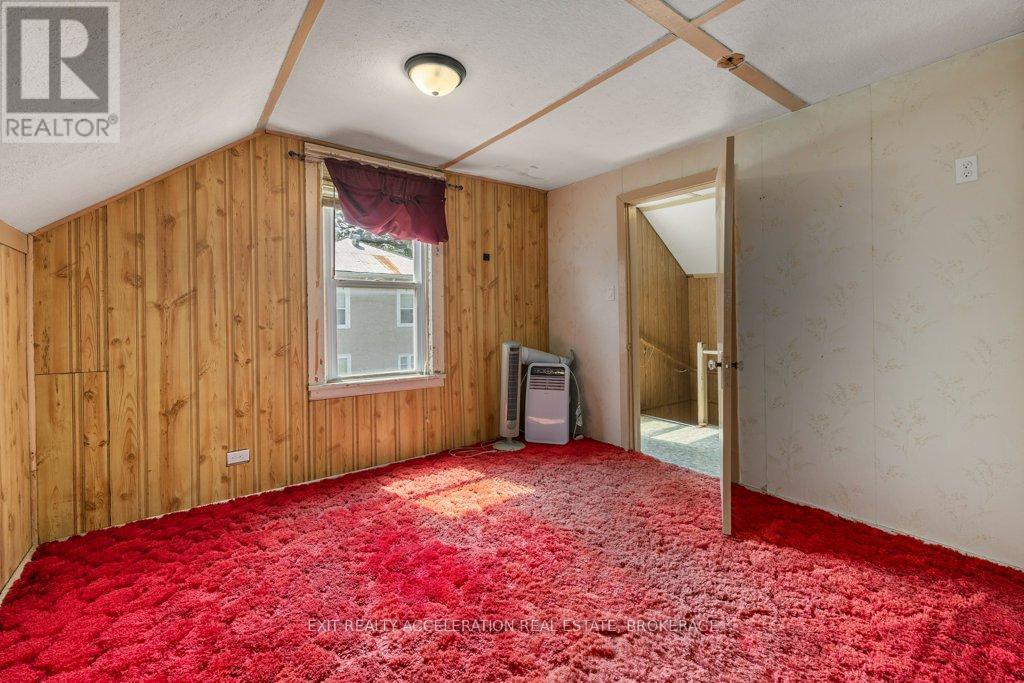 Photo 16 of 548 Moira Street, Tweed ON