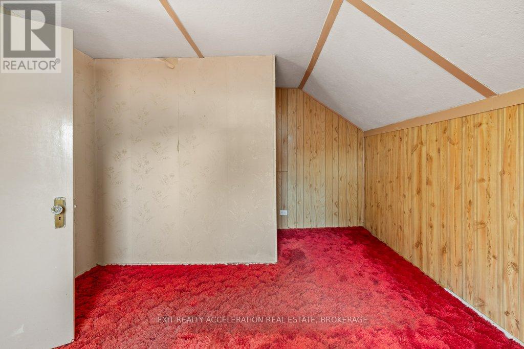 Photo 17 of 548 Moira Street, Tweed ON