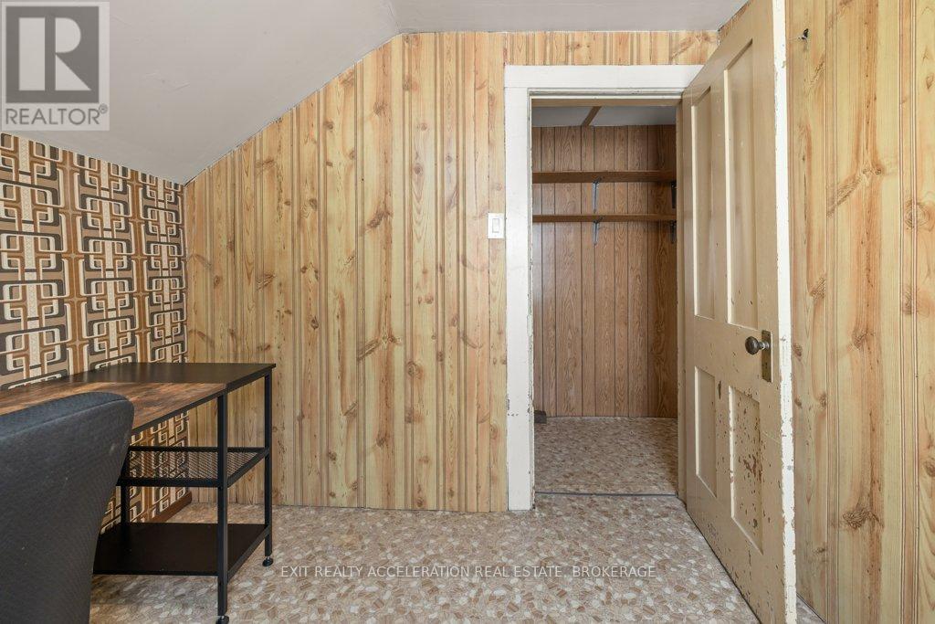 Photo 19 of 548 Moira Street, Tweed ON