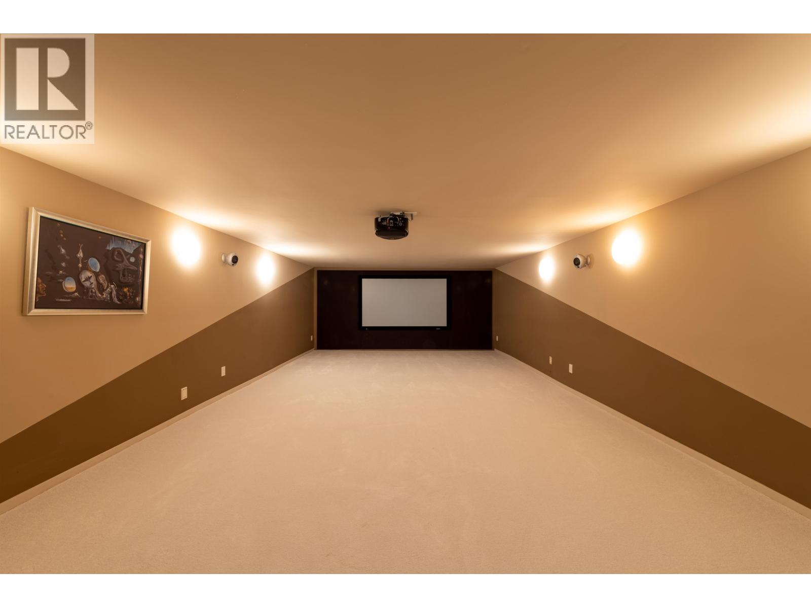 1109 HILLSIDE ROAD, West Vancouver