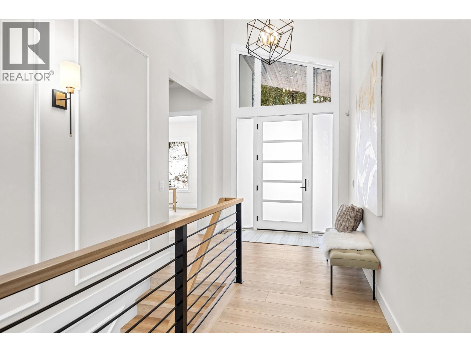 Photo 12 of 899 Loseth Drive, Kelowna BC
