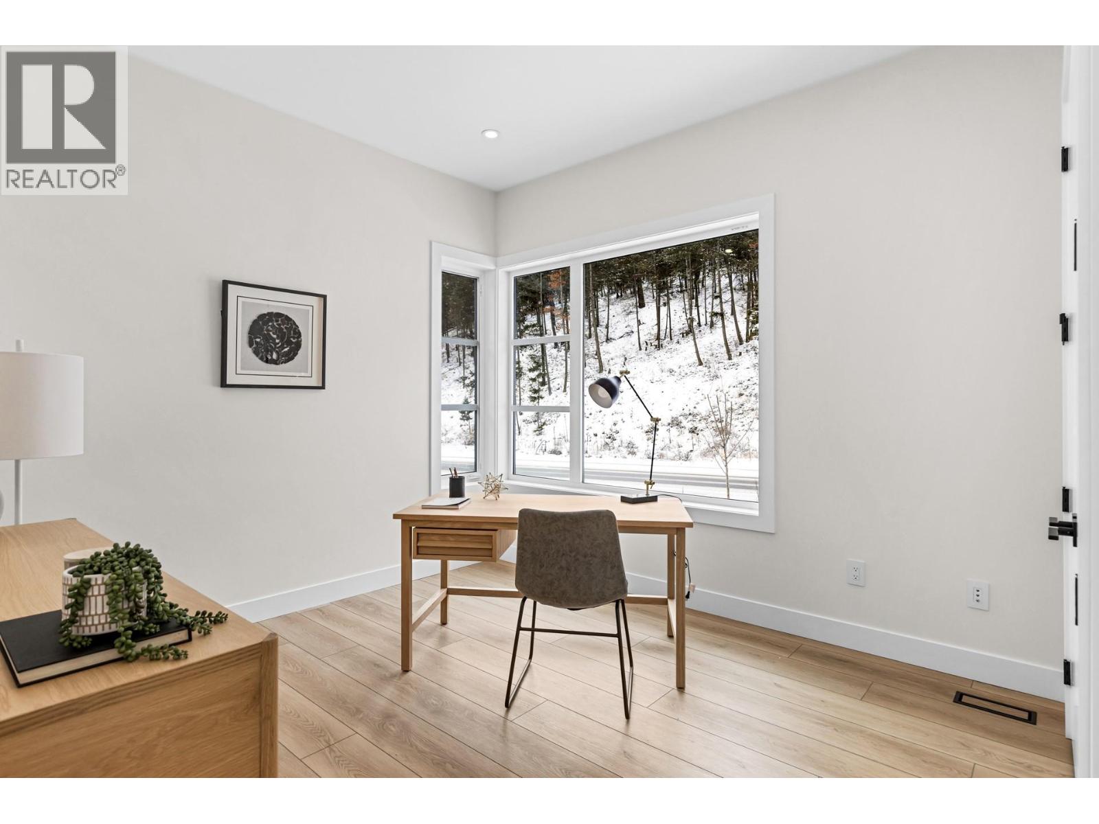 Photo 15 of 899 Loseth Drive, Kelowna BC