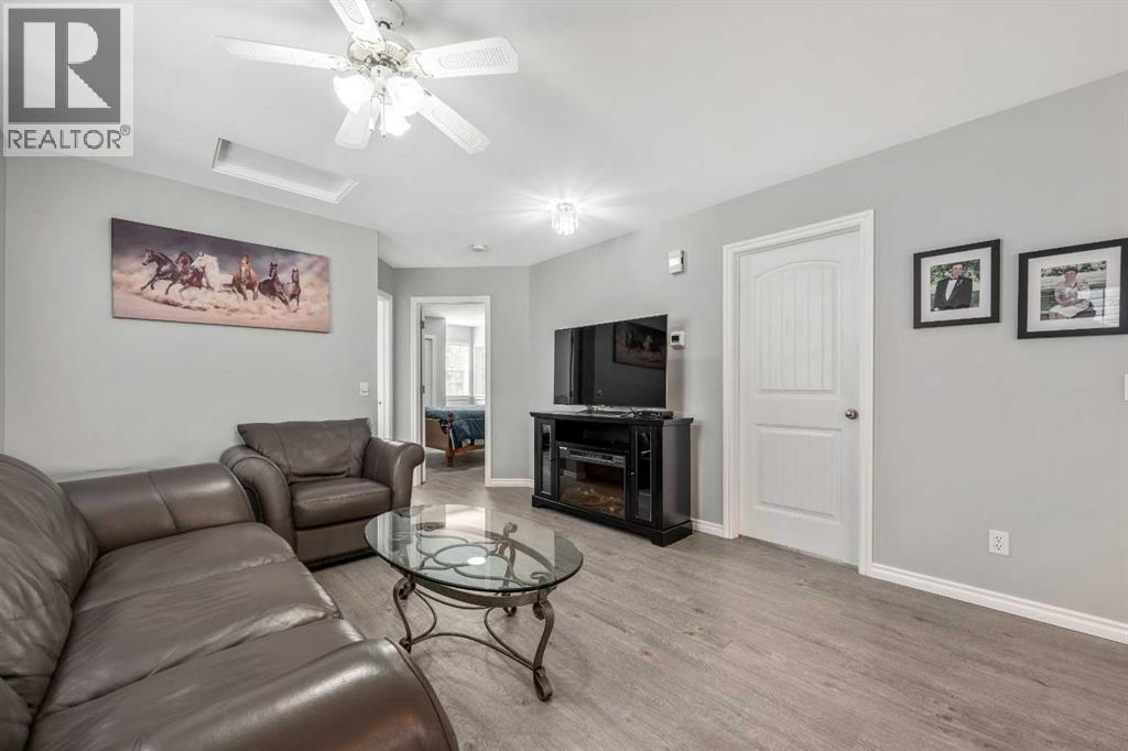 Single Family House Bi-level for Sale in  Laguna Way NE Monterey Park Calgary 