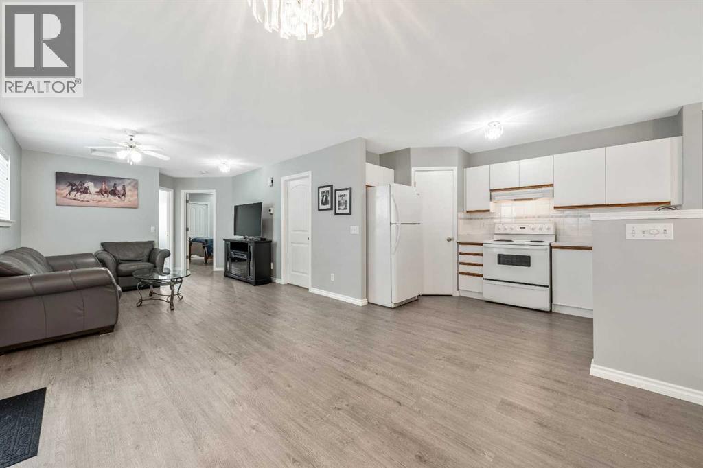 Single Family House Bi-level for Sale in  Laguna Way NE Monterey Park Calgary 