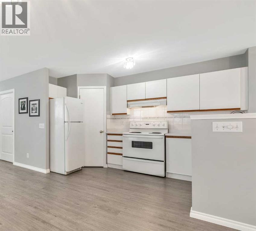 Single Family House Bi-level for Sale in  Laguna Way NE Monterey Park Calgary 